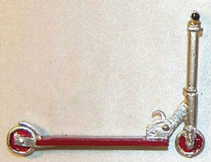 Dollhouse Miniature Metal Scooter