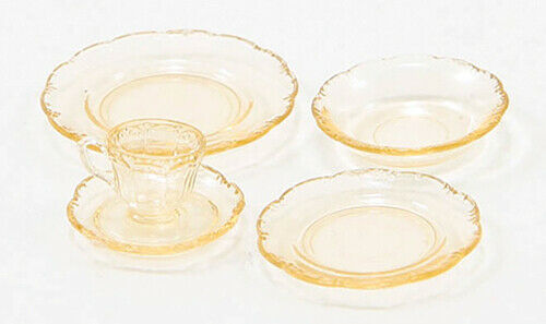 Dollhouse Miniature Depression Dish Set, 5 Piece, Amber