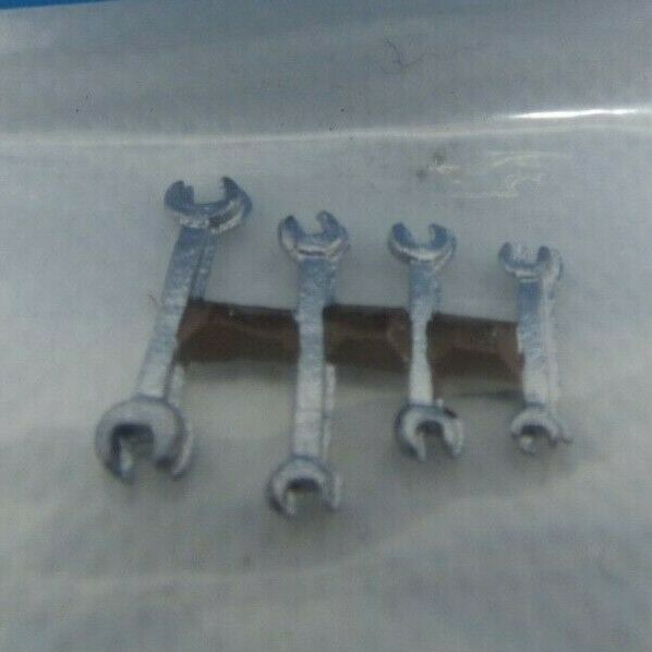 Dollhouse Miniature Wrenches - 4 Pieces