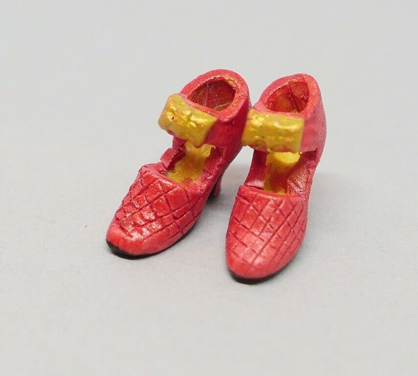 Dollhouse Miniature Small Heeled Shoes F