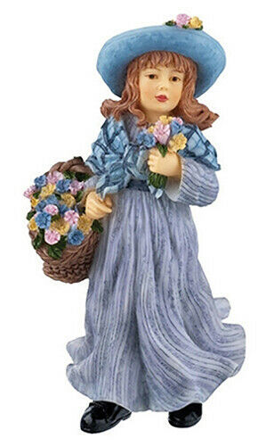 Dollhouse Miniature Resin Doll Victoria