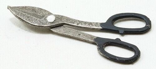 Dollhouse Miniature Black Tin Shears by Sir Thomas Thumb