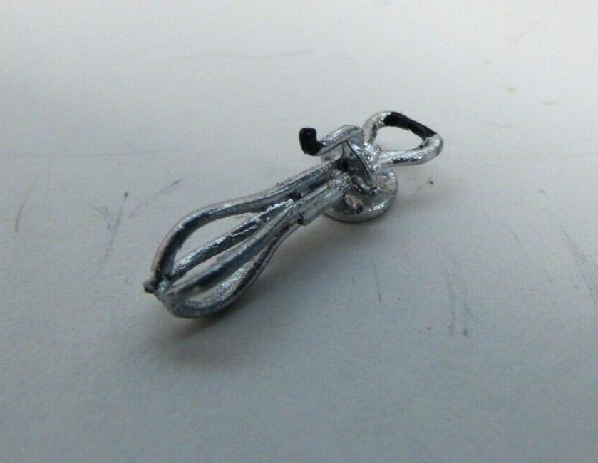 Dollhouse Miniature Egg Beater