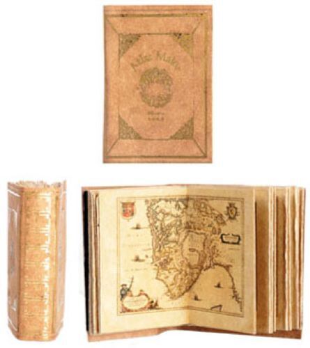 Dollhouse Miniature Blau Atlas, 1661 Books, 1 Piece