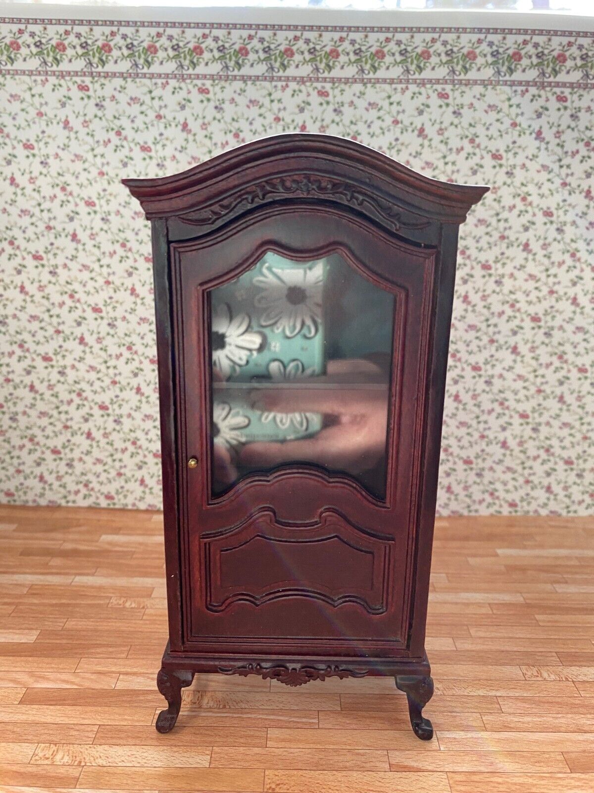 Dollhouse Miniature Severin Suitor Hutch in Mahogany - Platinum Collection