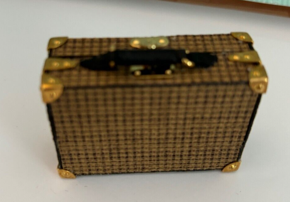 Dollhouse Miniature Medium Suitcase by Heidi Ott
