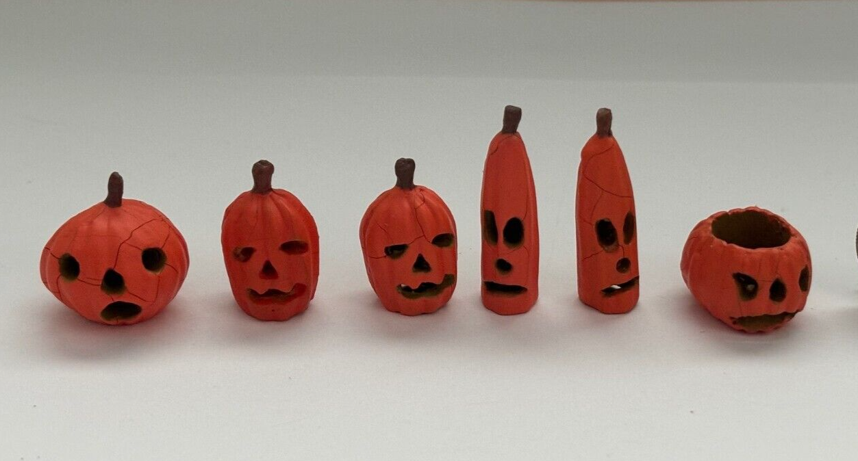 Dollhouse Miniature Set of 6 Halloween Pumpkins by Falcon Miniatures #3