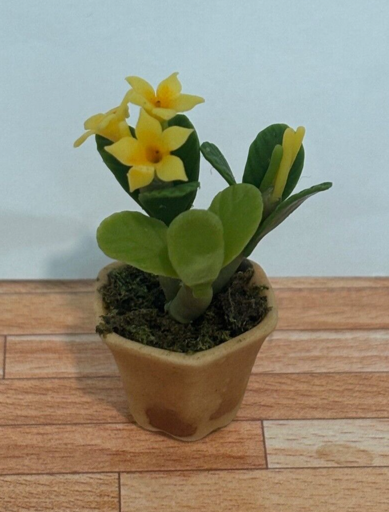 Dollhouse Miniature Yellow Daffodil in Pot - Handcrafted
