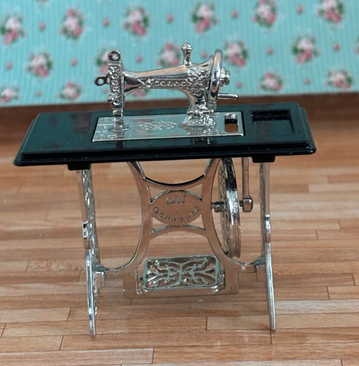 Dollhouse Miniature Silver Sewing Machine