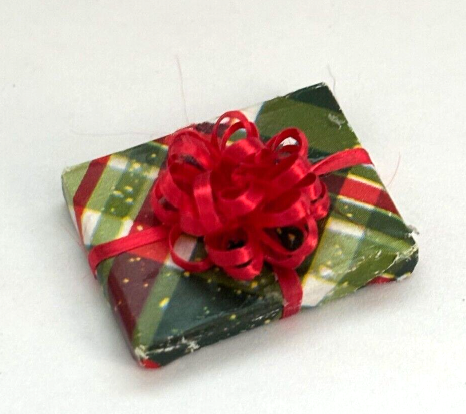 Dollhouse Miniature Christmas Single Wrapped Gift #155 Handcrafted