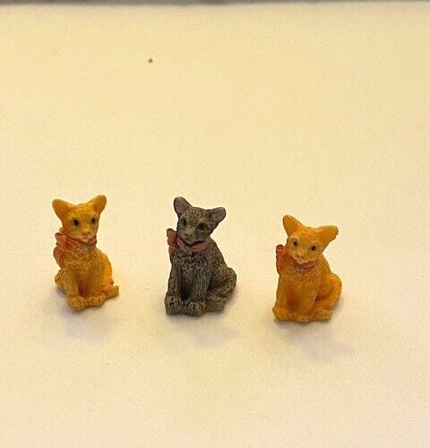 Dollhouse Miniature Set of 3 Cat Figurines Handpainted by Jeanetta Kendall