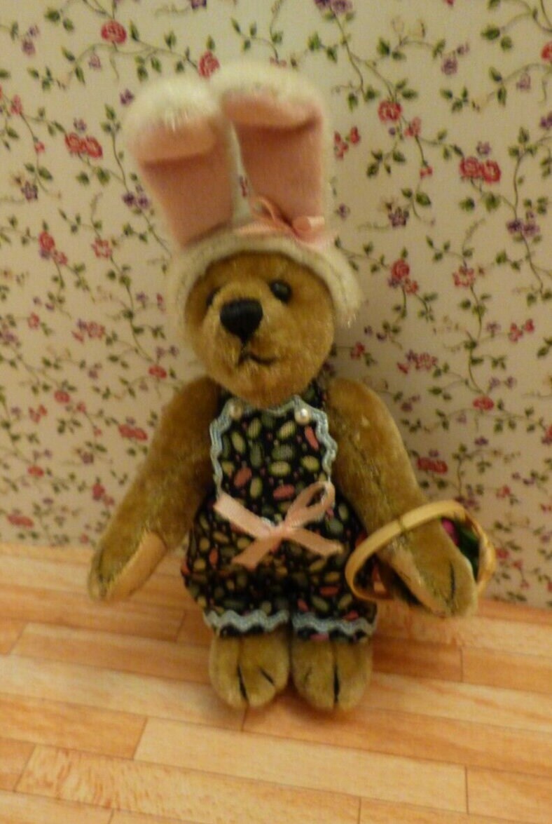 World of Miniature Bear  - Special Angel - for Dollhouse or Collection - Signed