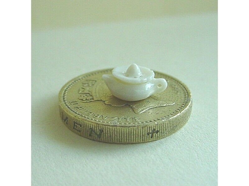 Dollhouse miniature 1:24 scale white china lemon squeezer - imported