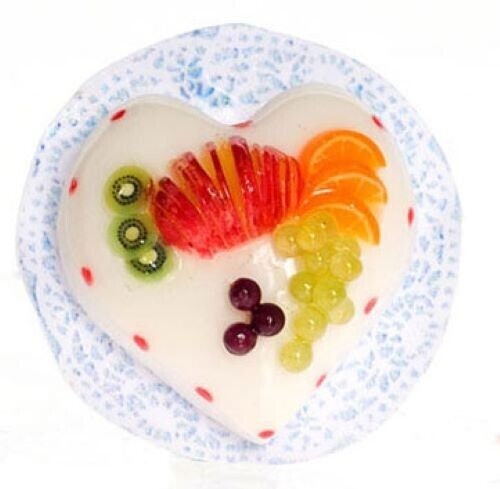 Dollhouse miniature hear shaped cake with fruit by falcon miniatures