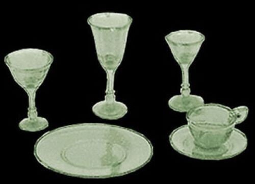 Dollhouse Miniature 4-Place Table Setting - Green