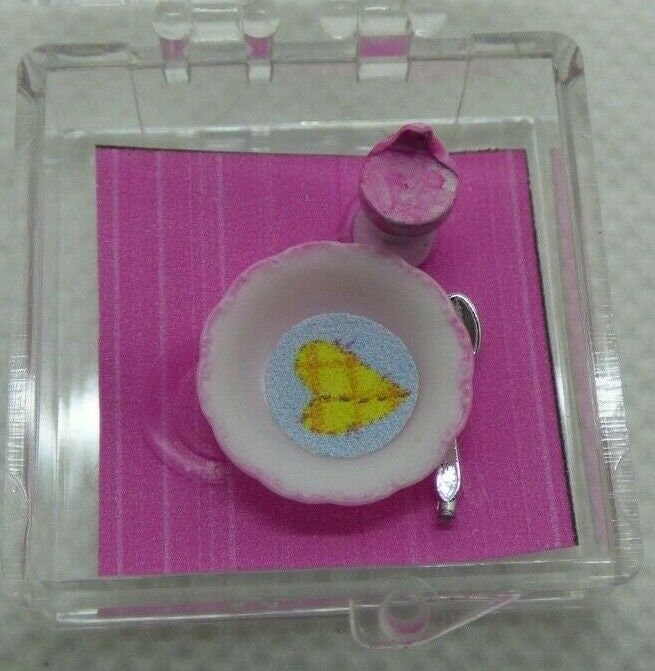Dollhouse miniature baby dish set pink heart