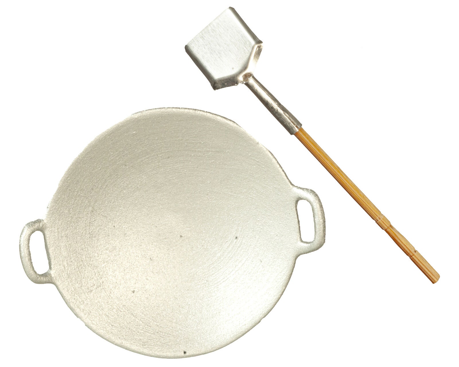 Dollhouse miniature chinese wok in silver