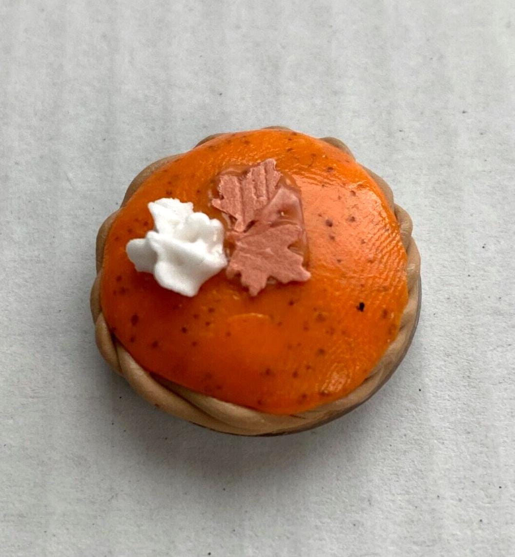 Dollhouse miniature decorated pumpkin pie - handcrafted