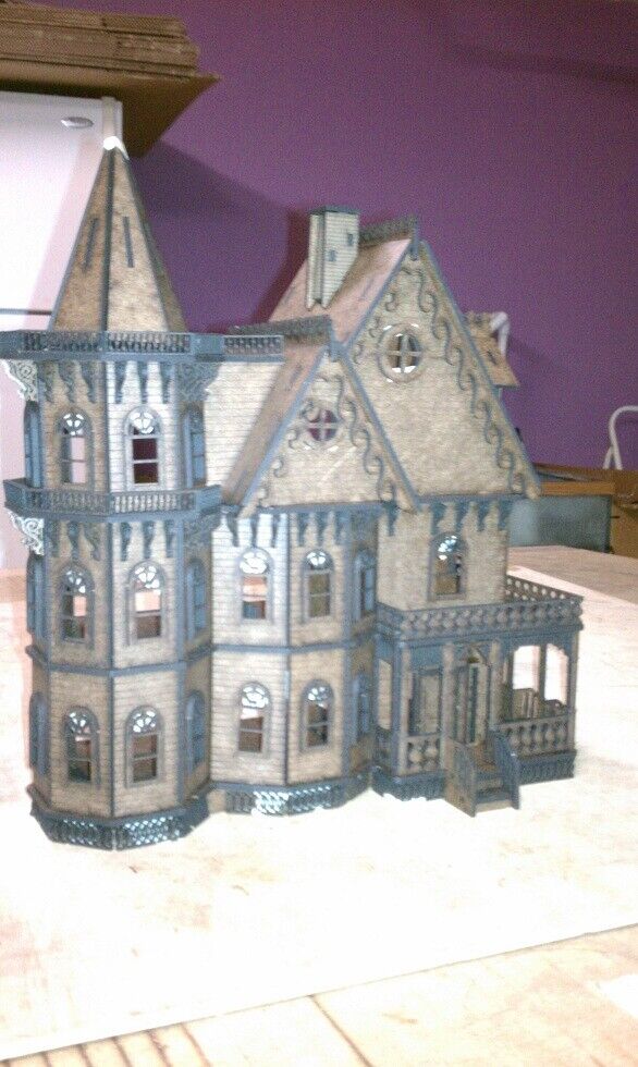 Leon Gothic 1:48 Scale Dollhouse Kit