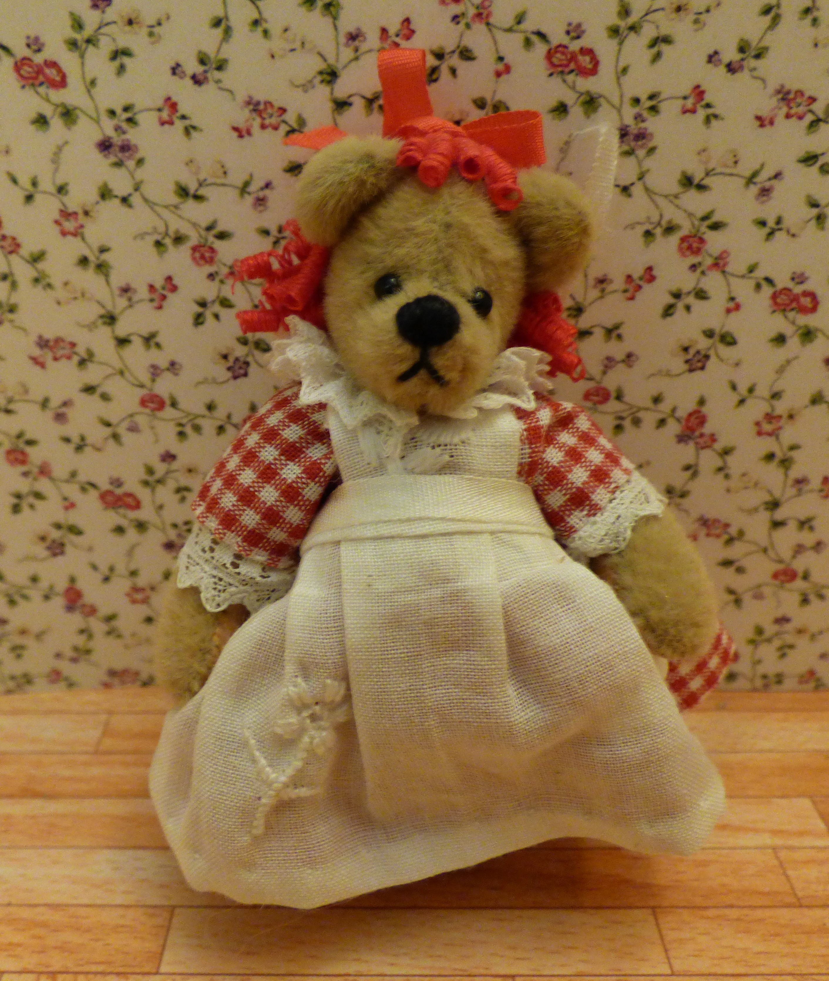World of miniature bear  - 'i love you' - for dollhouse or collection - signed