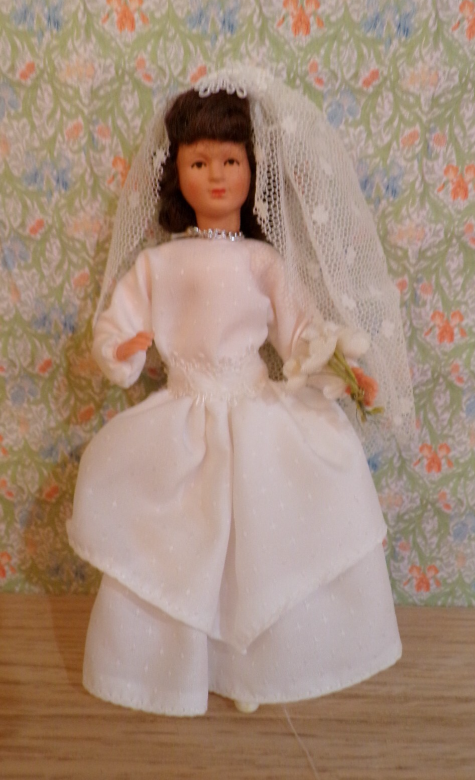 Dollhouse Miniature Brunette Bride Doll 1/12 Scale