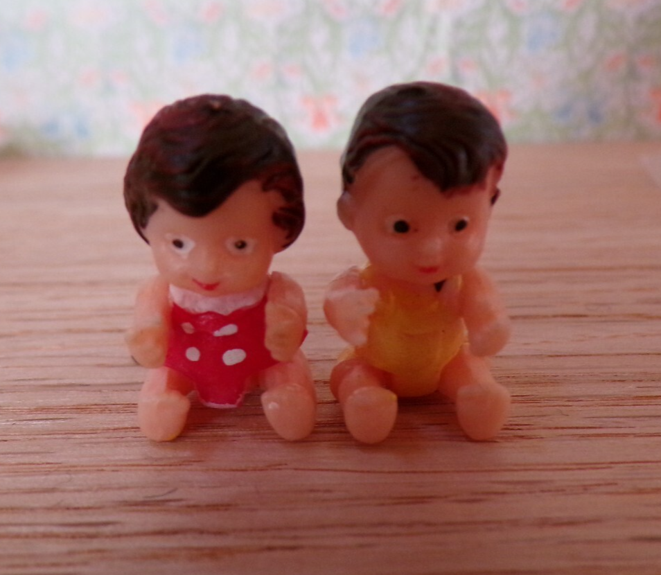 Dollhouse Miniature Doll Toys Set of 2