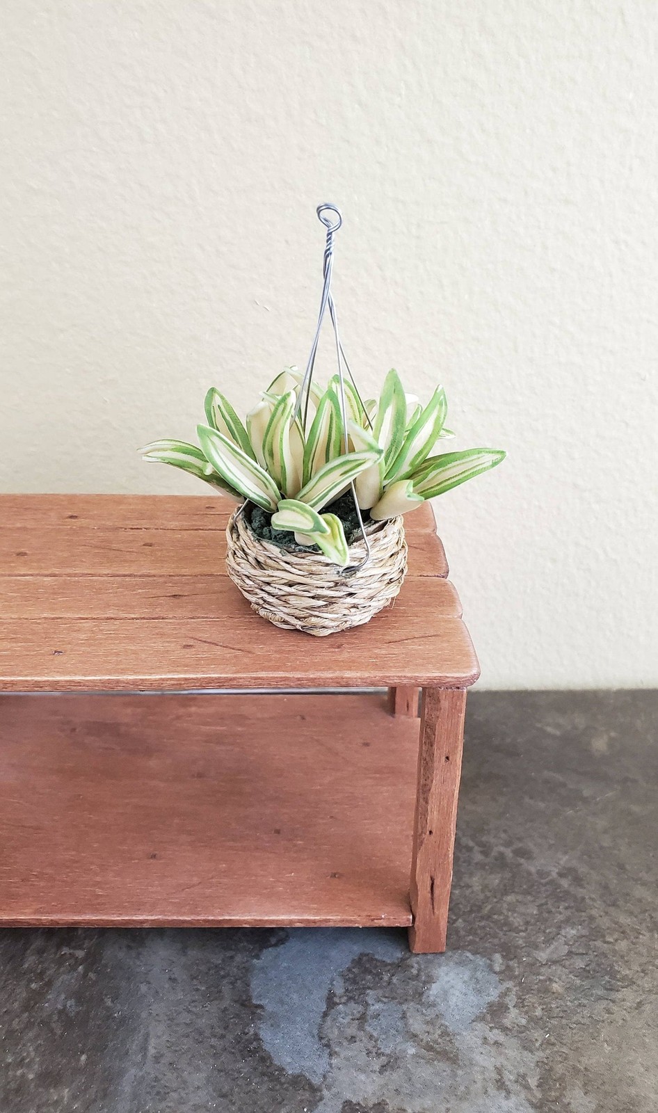Dollhouse Miniature Spider Plant Hanging Basket 1:12 Scale Houseplant