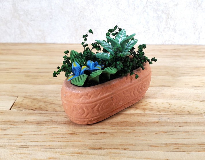 Dollhouse Assorted Plants in a Terra Cotta Planter Miniature 1:12 Scale