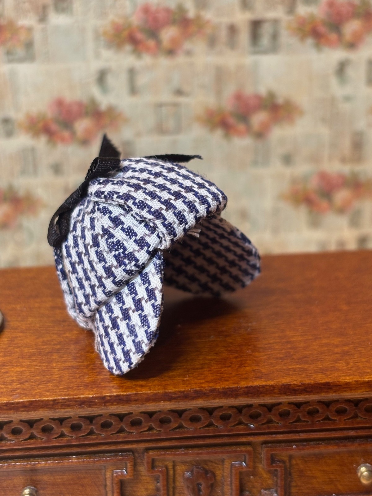 Heidi Ott Dollhouse Miniature Men's Black and White Deerstalker Hat