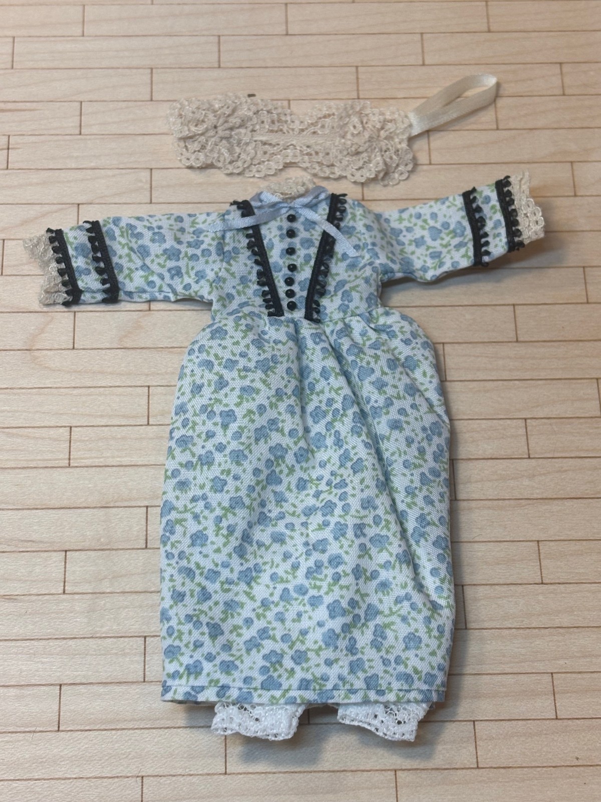 Heidi Ott Dollhouse Miniature 1:12 Scale Adult Woman's Blue Floral Dress
