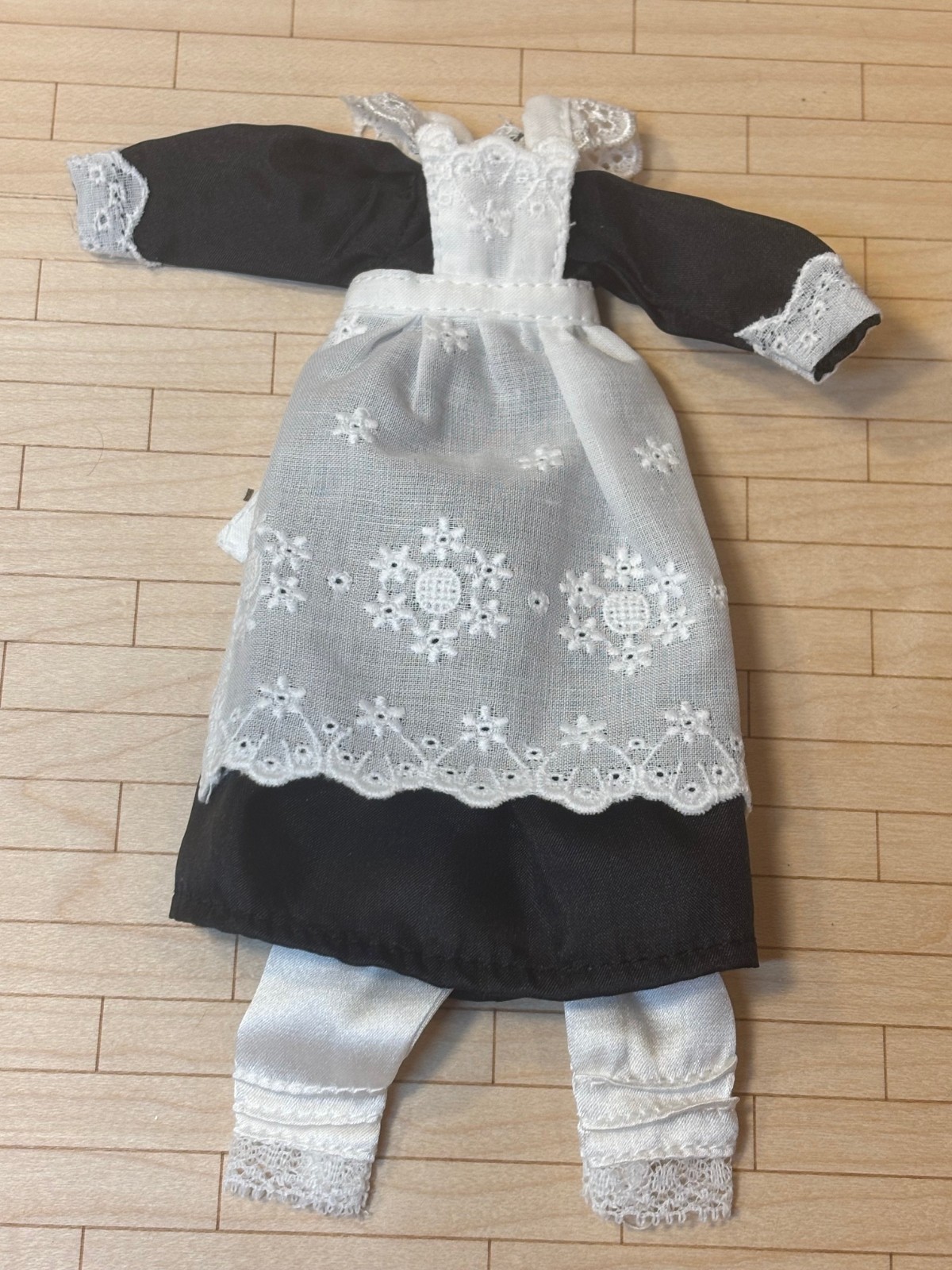 Heidi Ott Dollhouse Miniature 1:12 Scale Adult Woman's Dress with Lace Smock