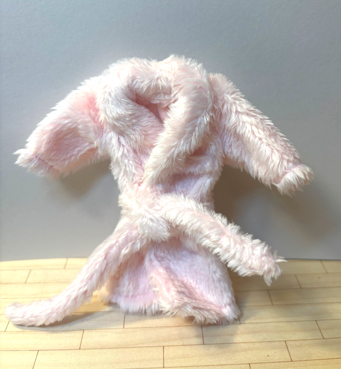Heidi Ott Dollhouse Miniature 1:12 Scale Women's Pink Bathrobe