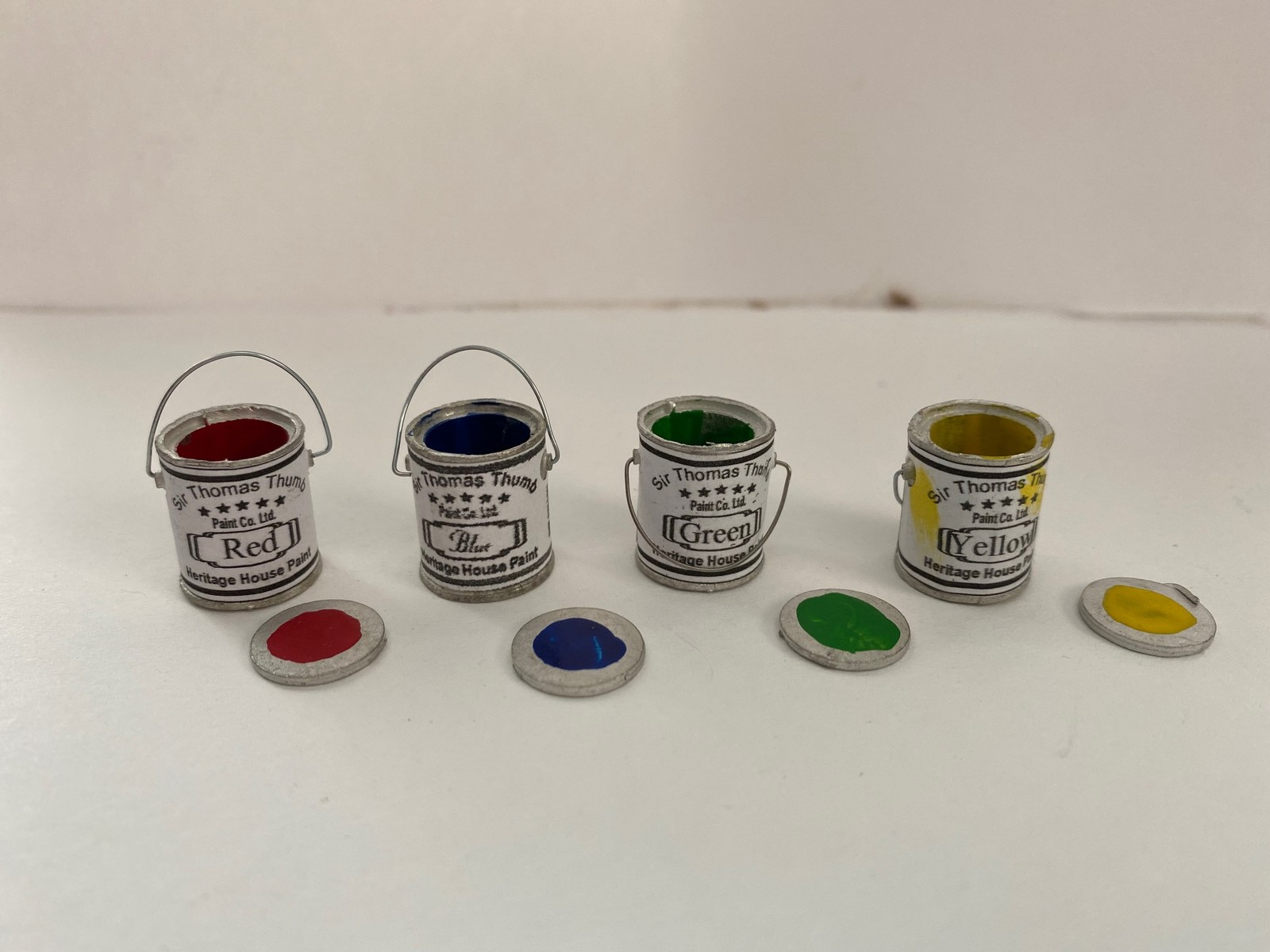Dollhouse Miniature Paint with Lid by Sir Thomas Thumb - Yellow