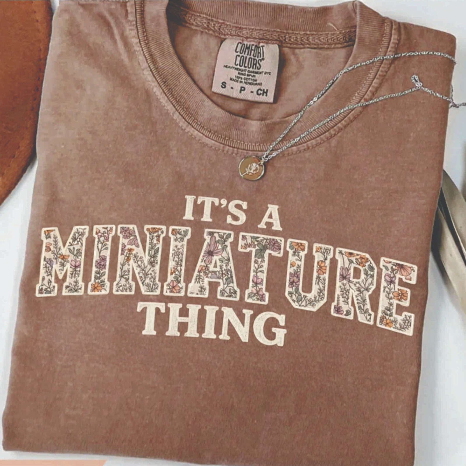 Dollhouse Miniaturist T-Shirt "It's A Miniature Thing"